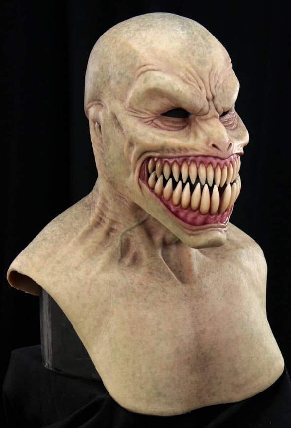 Whole Fang Stalker Mask - the Best Mask for Halloween