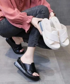 WOMEN‘S SUMMER COMFORTABLE LEATHER SANDALS