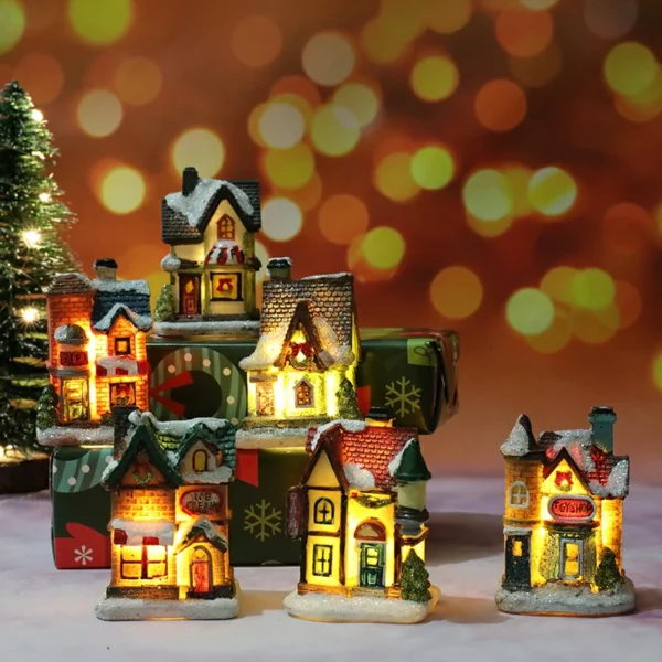 (🎅KOJ SAIB TAM SIM NO🎄) Christmas Small House LED Decoration