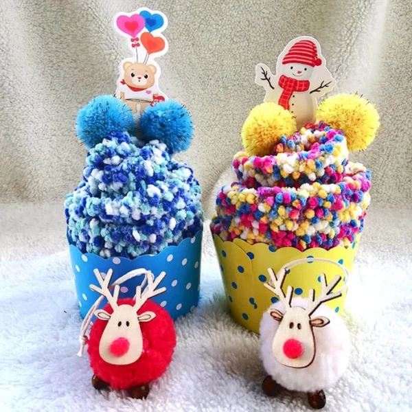 (🎅RANOBOŽIĆNA RASPRODAJA - 50% POPUSTA)Zimske Fuzzy čarape 'cupcakes'