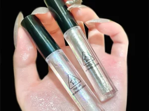 Pearl Iridescent Liquid Shadow