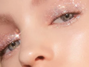 Pearl Iridescent Liquid Shadow