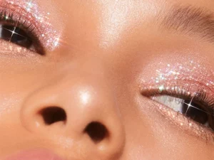 Pearl Iridescent Liquid Shadow