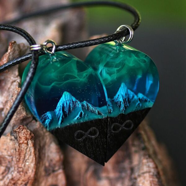(🎄Early Christmas Sale🎄 - 40% OFF)Wood Resin Paired Heart Pendants Mountains