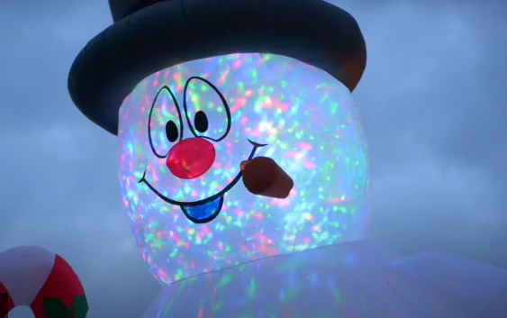 The 18' Frosty The Snowman Lightshow For Christmas Yard Decoration