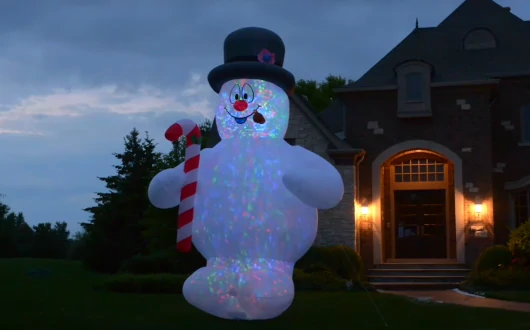 The 18' Frosty The Snowman Lightshow For Christmas Yard Decoration