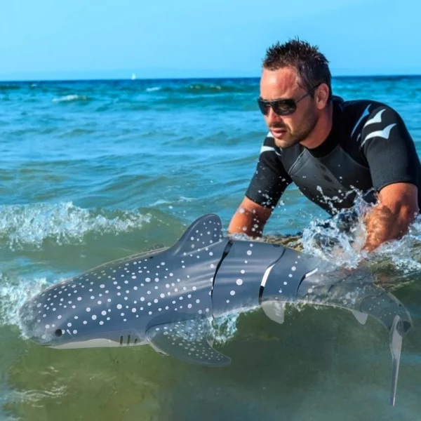 (50 % rabat på udsalg) Gaver til børn🎁2.4G realistisk fjernbetjening Shark Toy