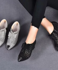 Obral Awal Natal🎄 DISKON 50%--Sepatu Hak Chunky Berongga Berlian Imitasi