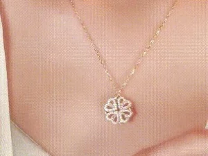 ☘four-leaf-heart-shape-necklace🎁the-best-christmas-gifts-for-your-loved-ones💕