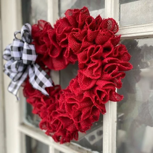 "M 💝 gị" - Burlap Valentine's Day Wreath💏