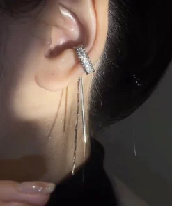 (Горячая новогодняя распродажа 2022 — скидка 50 %) Cube Molecular Tassel Long Ear Clip (КУПИТЕ 4, ПОЛУЧИТЕ СКИДКУ 20 %)