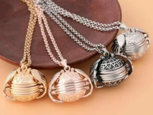 Buy 1 Get 1 Free Now! Expanding Photo Locket