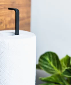 MOUNTED PAPER TOWEL HOLDER