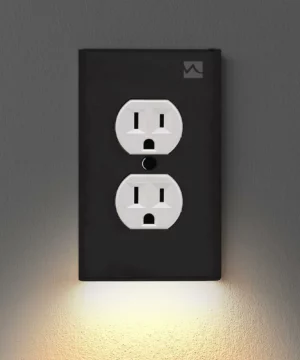 （50% 折扣）帶夜燈的插座牆板 - 無電池或電線