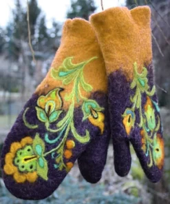 Cashmere Embroidery Flowers Mittens