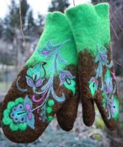 Cashmere Embroidery Flowers Mittens