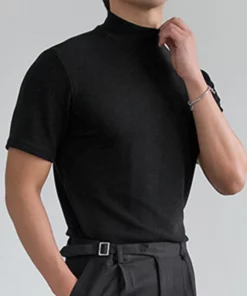 Camiseta ajustada de cuello alto para hombre