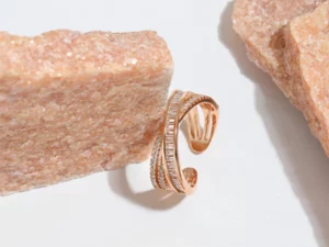 MOEVA TwistyIONIC Ring