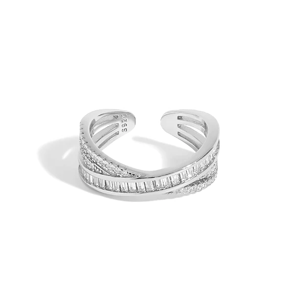 MOEVA TwistyIONIC Ring