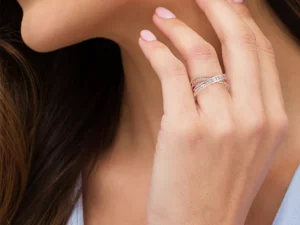 MOEVA TwistyIONIC Ring