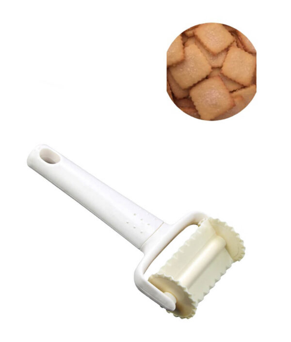 Rolling Pastry Cutter