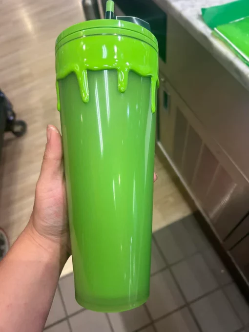 Glow-in-the-Dark Slime Tumbler en Bestseller Starbucks Cups